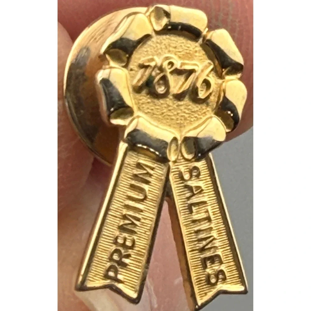 Vintage Premium Saltines Lapel Pin Advertising Ribbon Gold Tone 1976 3/8